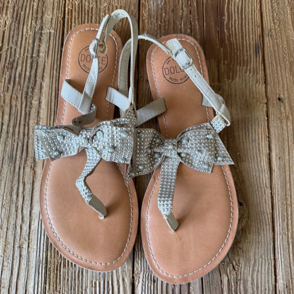 Dolce by Mojo Moxy Womens 7 Crystal Embellished Bow T-Strap Thong Sandals Cream
